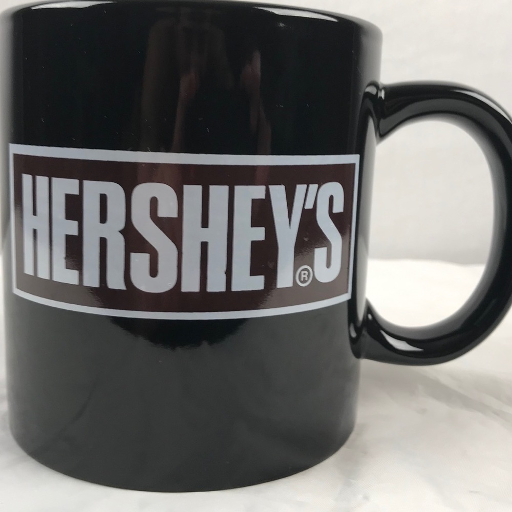 Hershey’s Godzilla jumbo mug black 1998